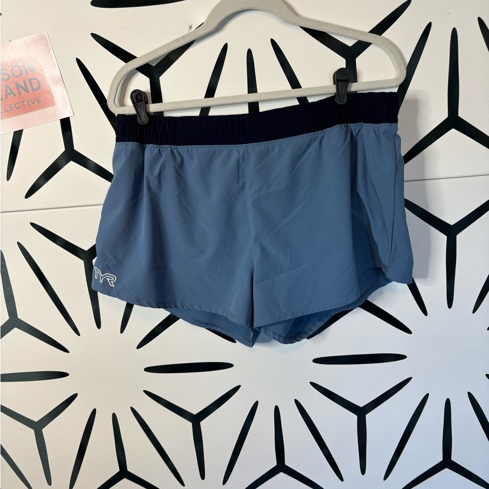 TYR Women’s Running Athletic Shorts Light Blue Navy Waistband Size XL 14/16